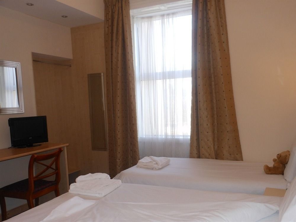 The Kynance House On Plymouth Hoe ,26 Ensuite Rooms Exteriör bild